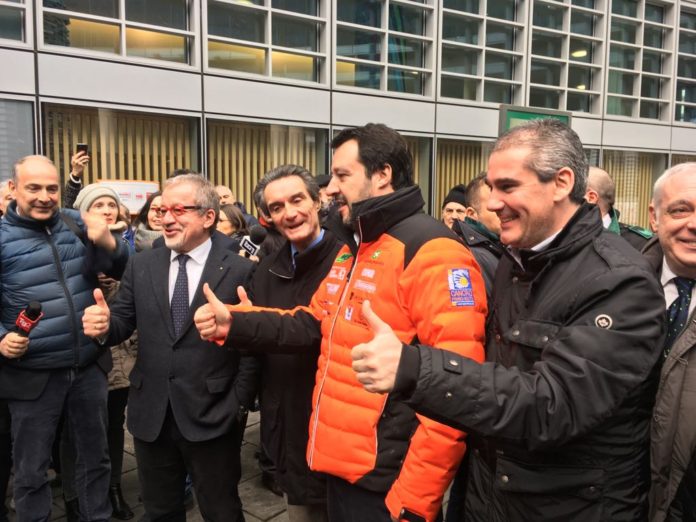 REGIONALI, ANCHE SALVINI A PALAZZO LOMBARDIA CON MARONI E FONTANA- FOTO 2
