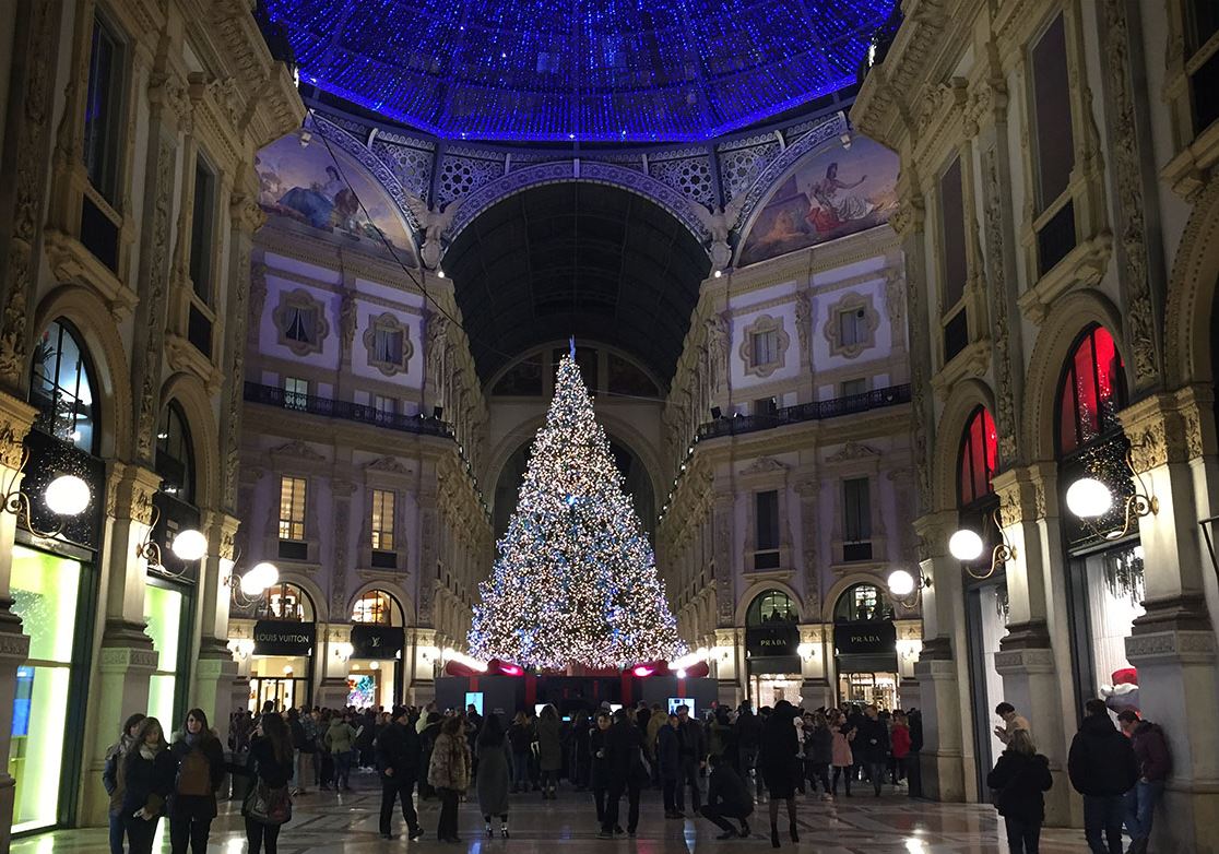 Albero Di Natale Swarovski Milano 2019.Milano Superchristmas 2019 Radio Lombardia